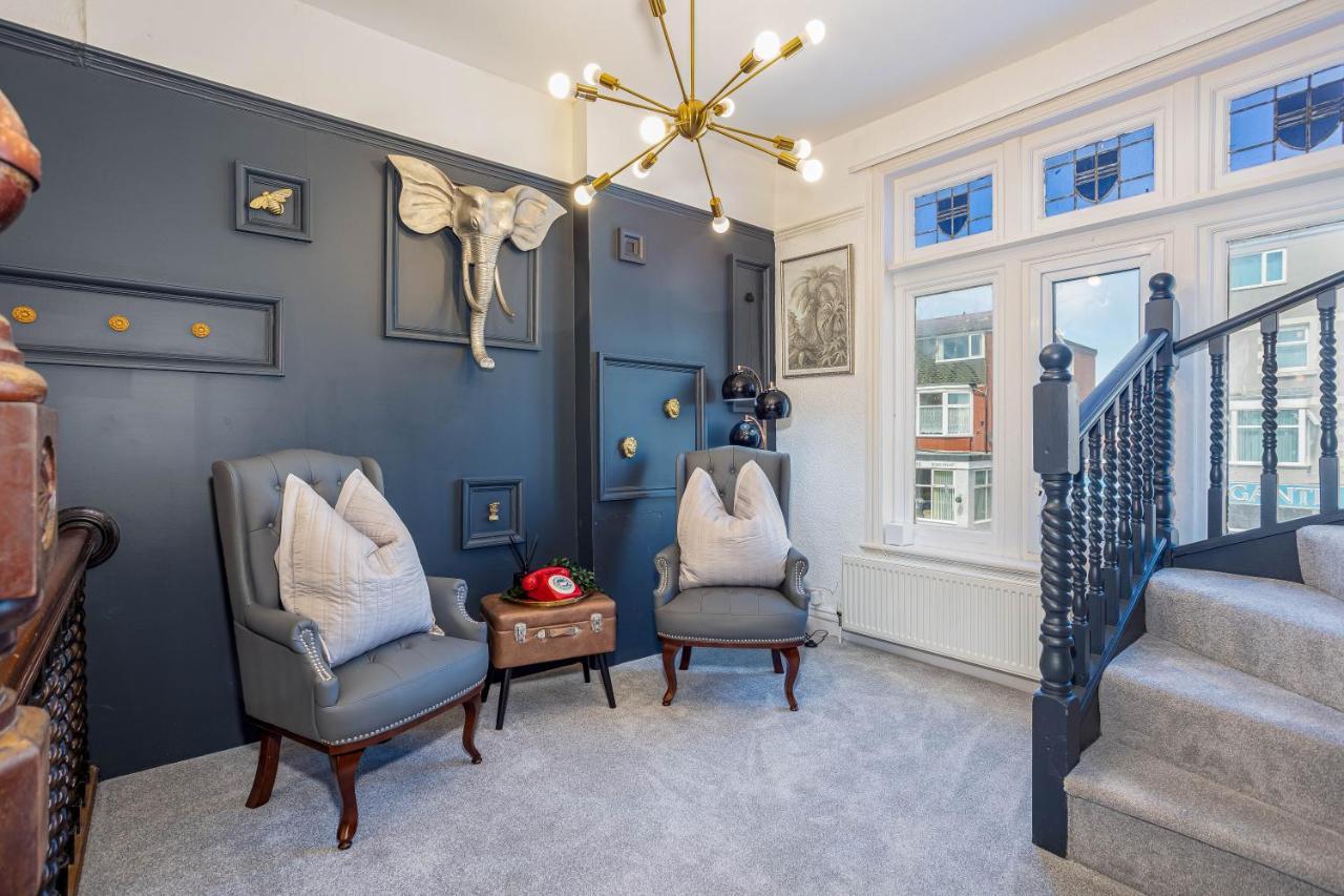 Empress Hall By Charles Alexander Short - Sleeps 20 * Blackpool