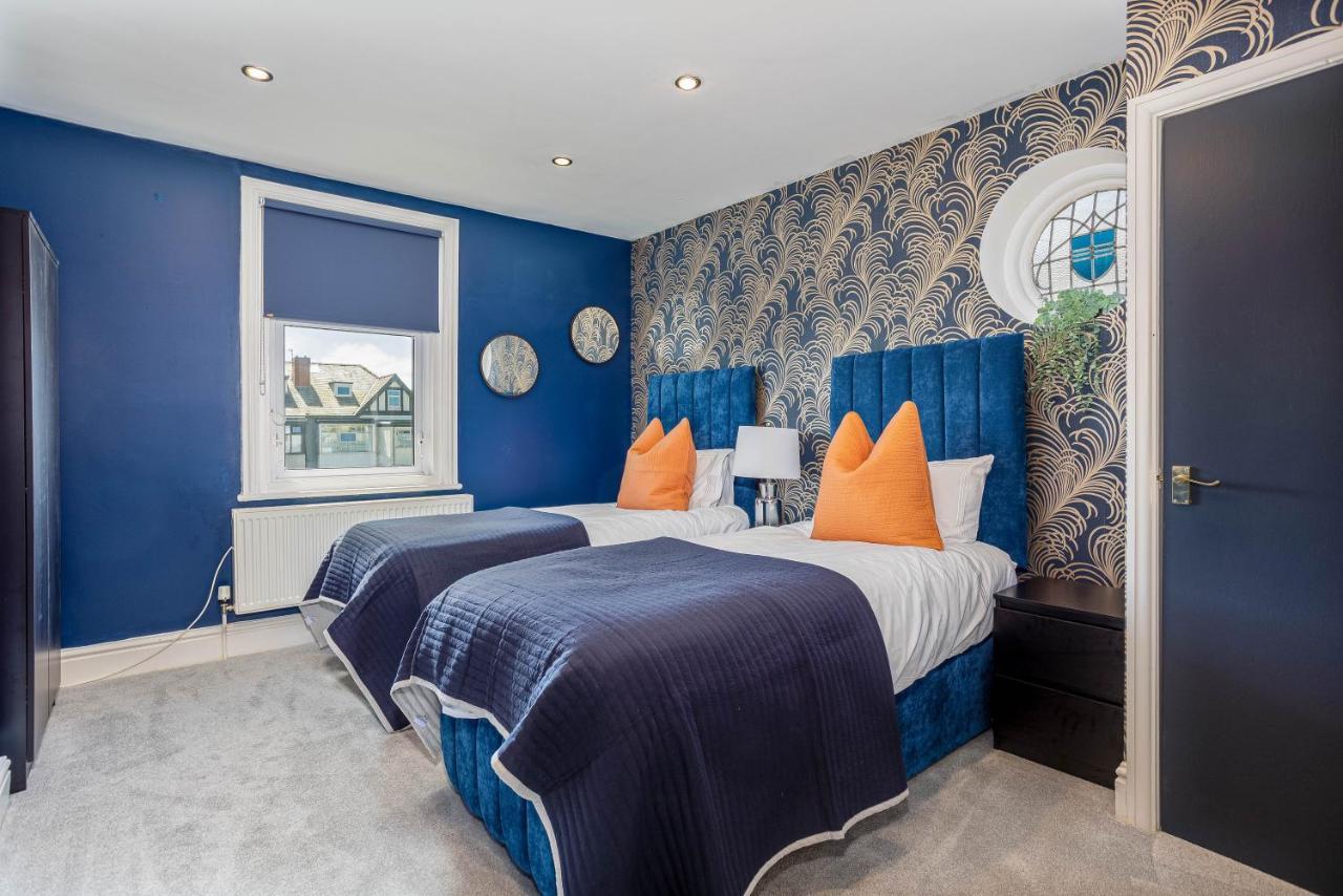 Empress Hall By Charles Alexander Short - Sleeps 20 * Blackpool