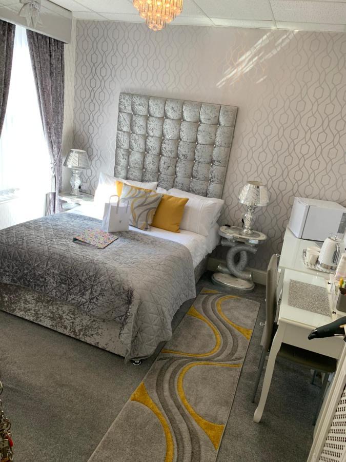 Sorrento House 4*