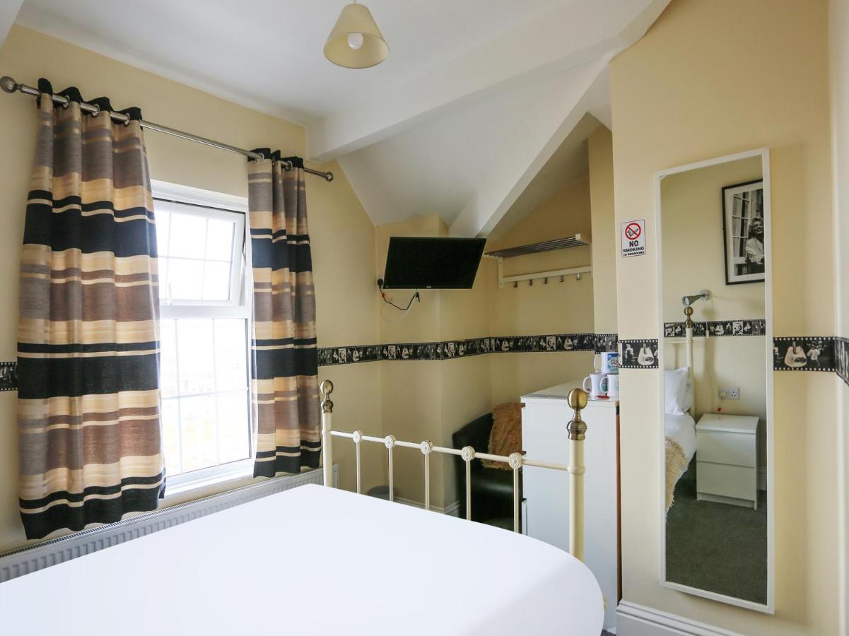 Hotel The Shores Hotel, 3*