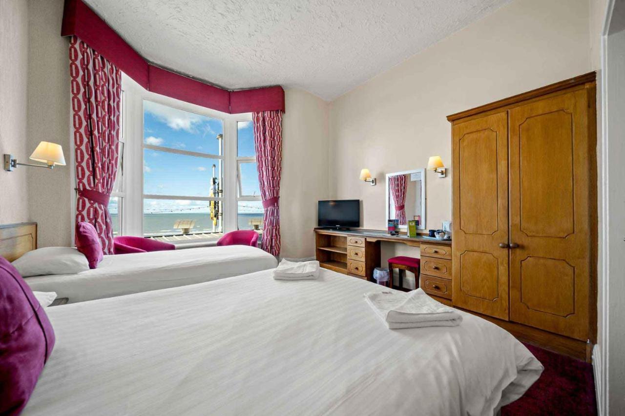 Claremont 3* Blackpool