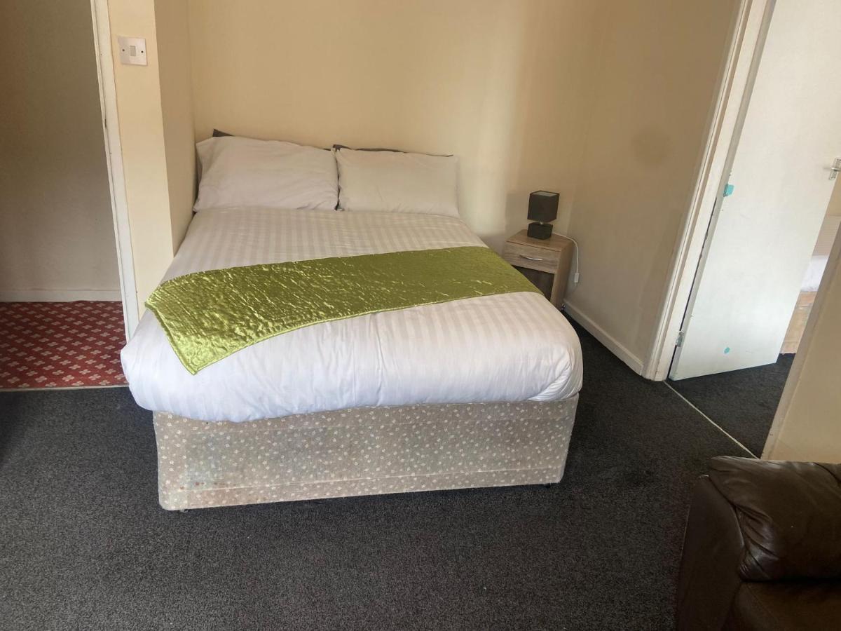 Lancaster Apartment