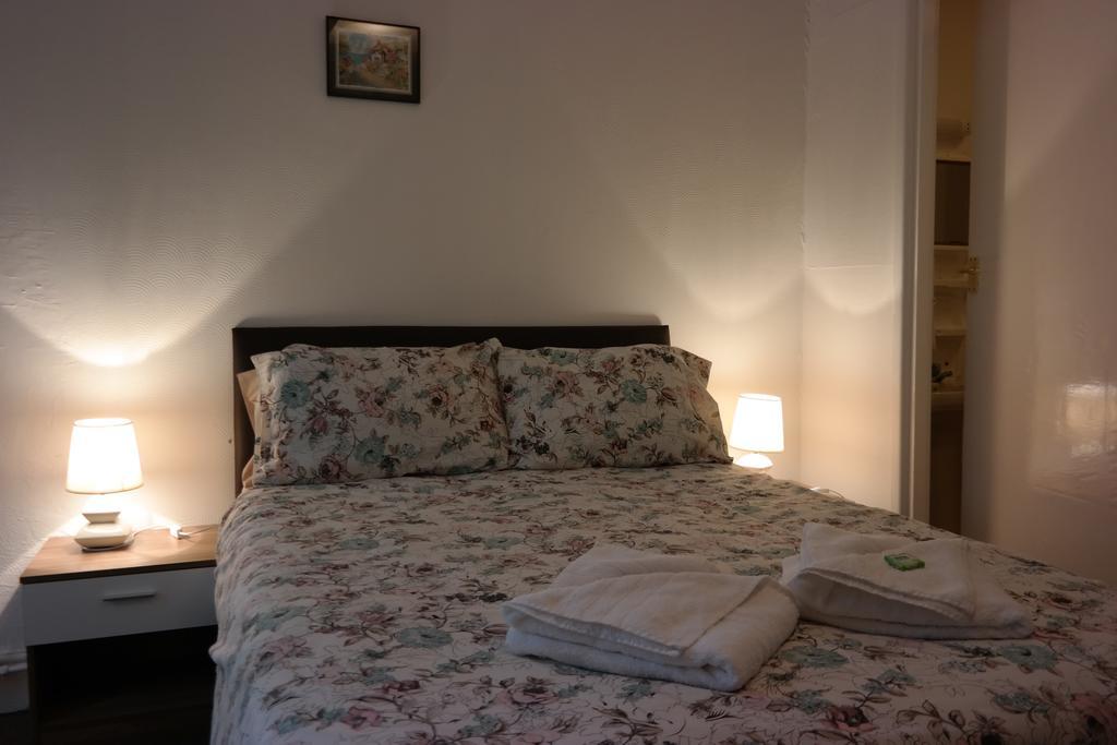 Cardoh Guest house