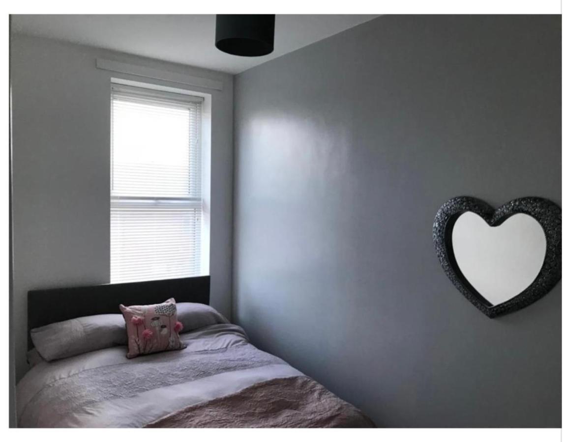Apartment On Road With Free Parking