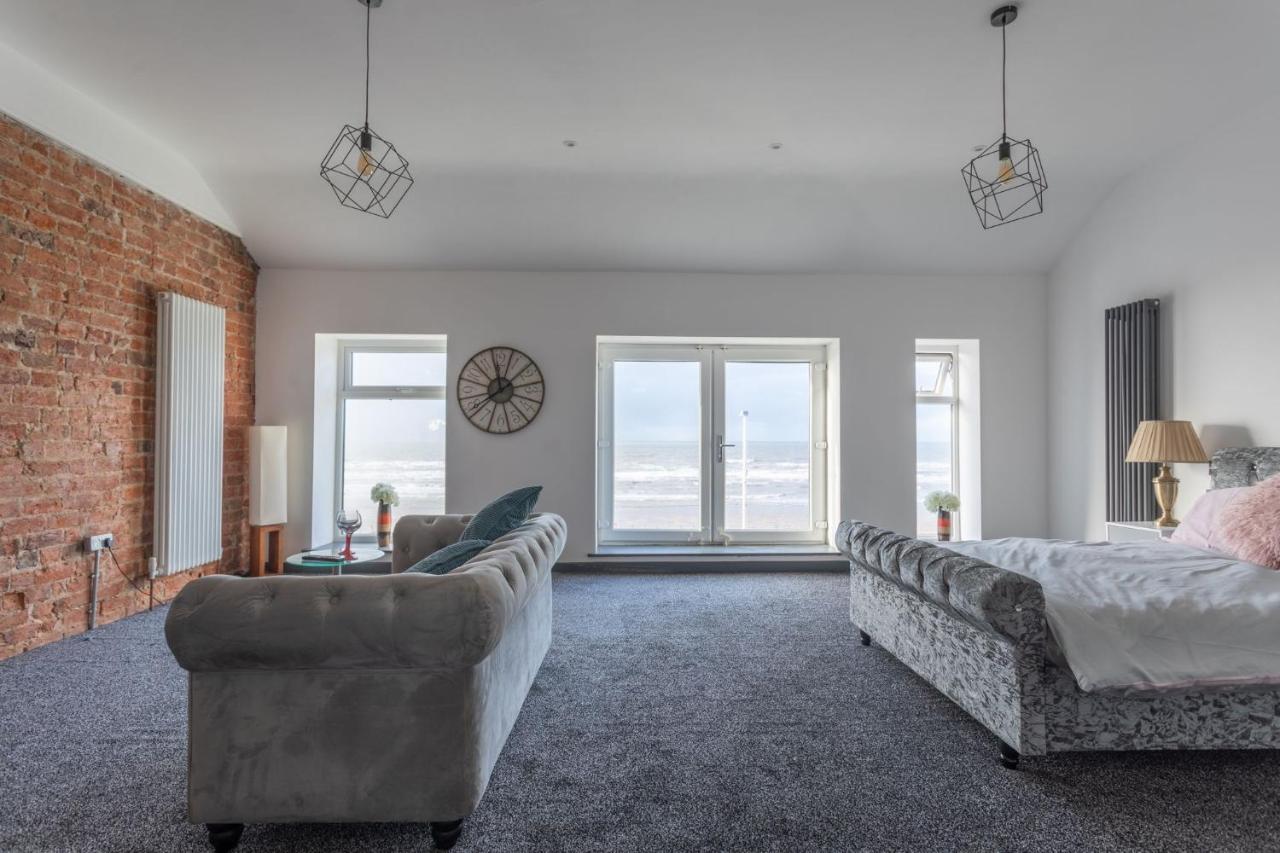 Hotel Residency Luxury Seafront