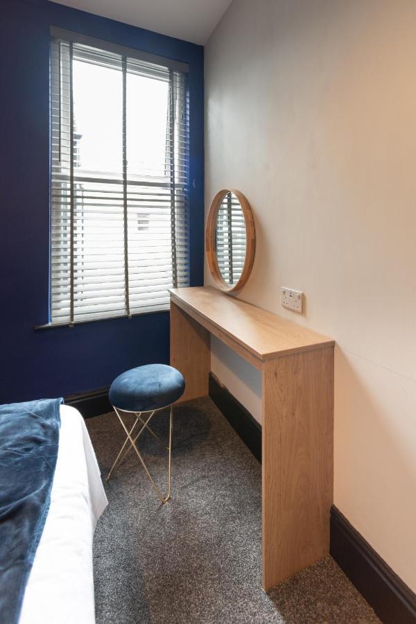 Lovely 2-bed In Secret House Blackpool