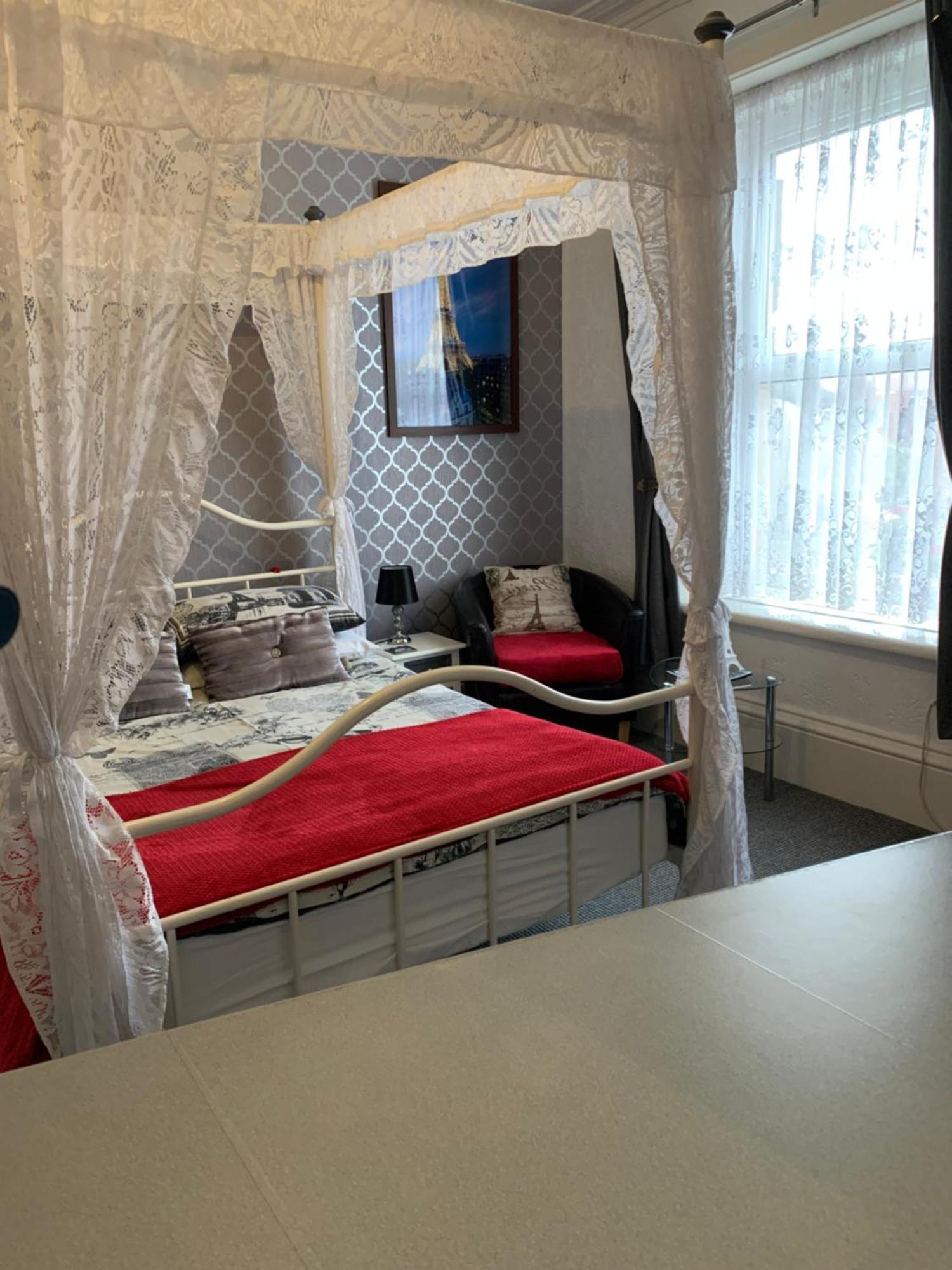 Hornby Villa- 4star B&b-couples & Families Only Guest house 4*