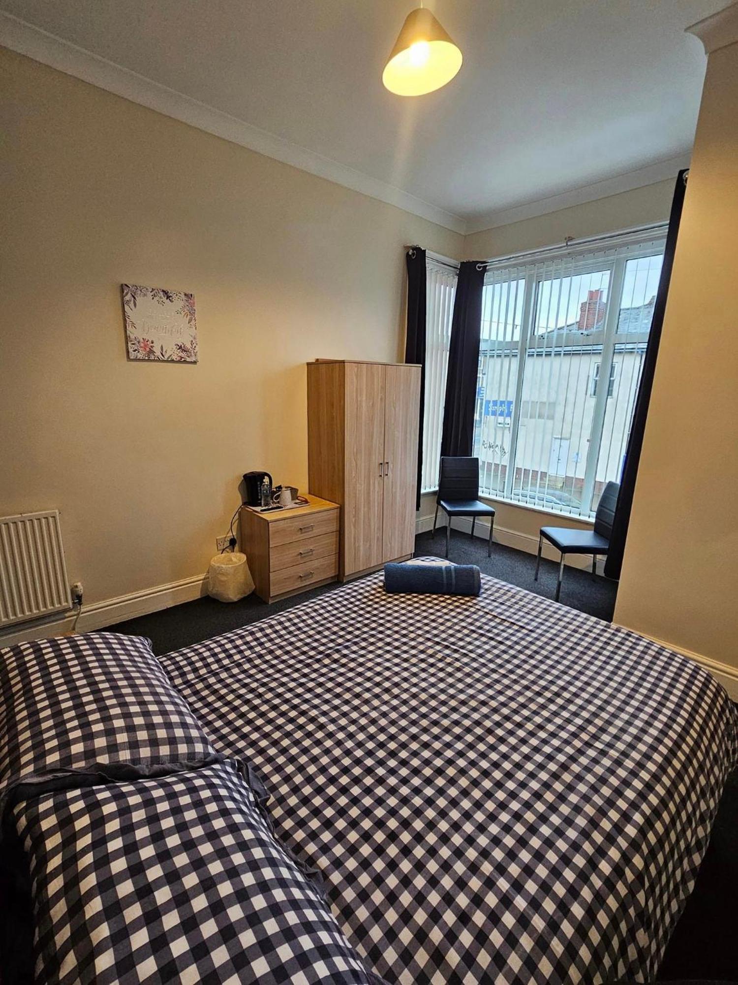Bayswater House Bed & Breakfast Blackpool