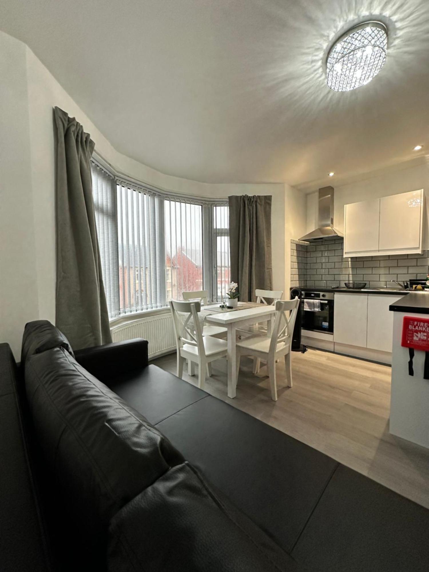 Apartment Granada Holmfield Rd *