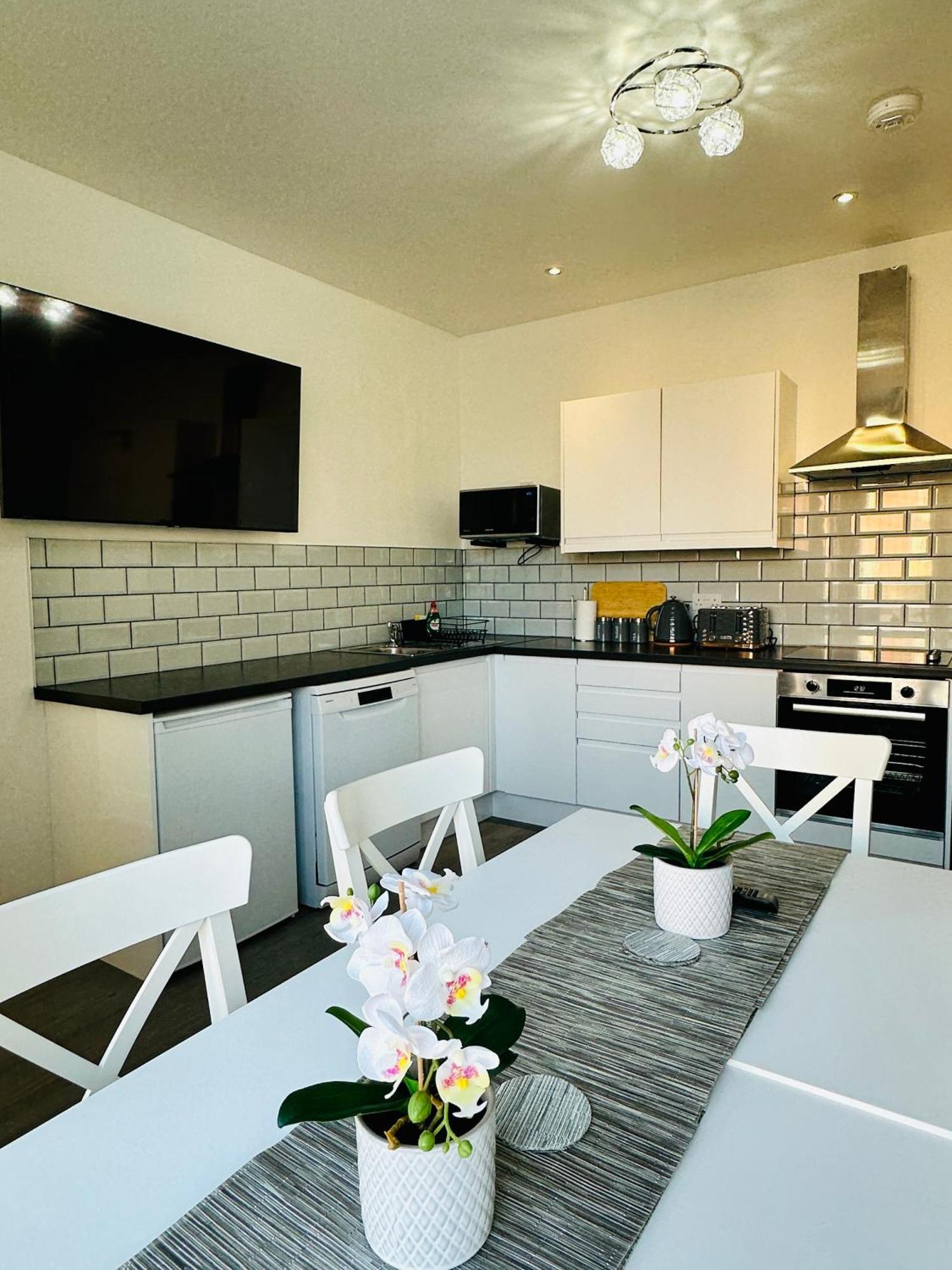 Granada Holmfield Rd Apartment *