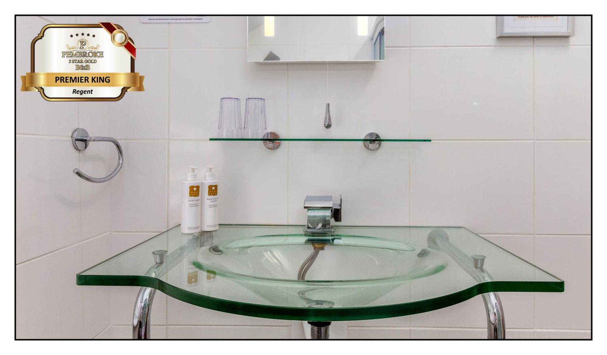 Pembroke Hotel Guest house 5*