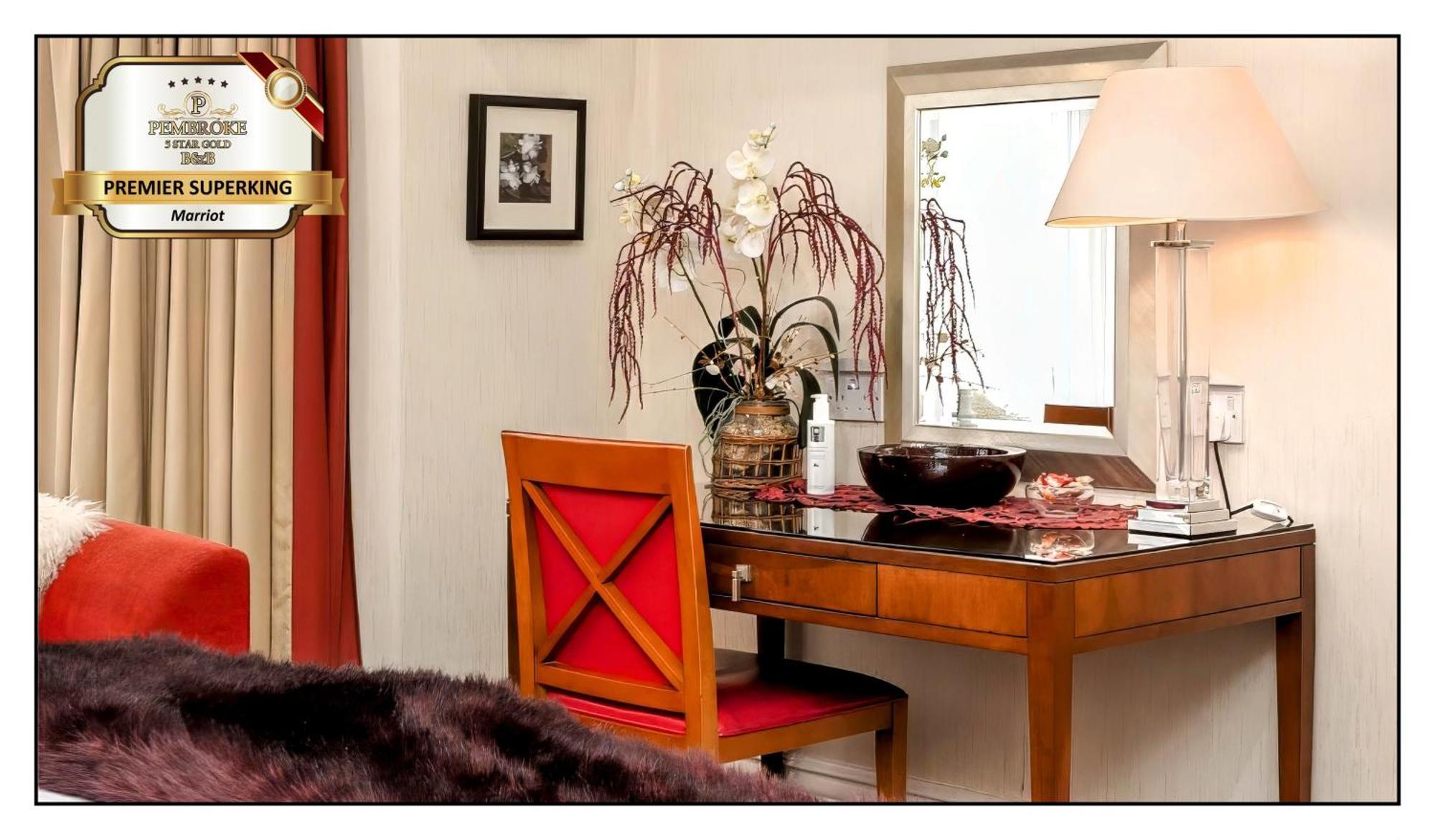 Pembroke Hotel 5*