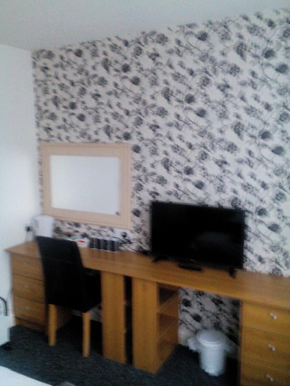 Aindale 3* Blackpool