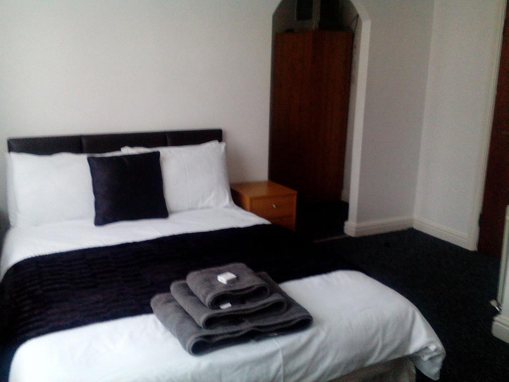 Aindale Guest house Blackpool