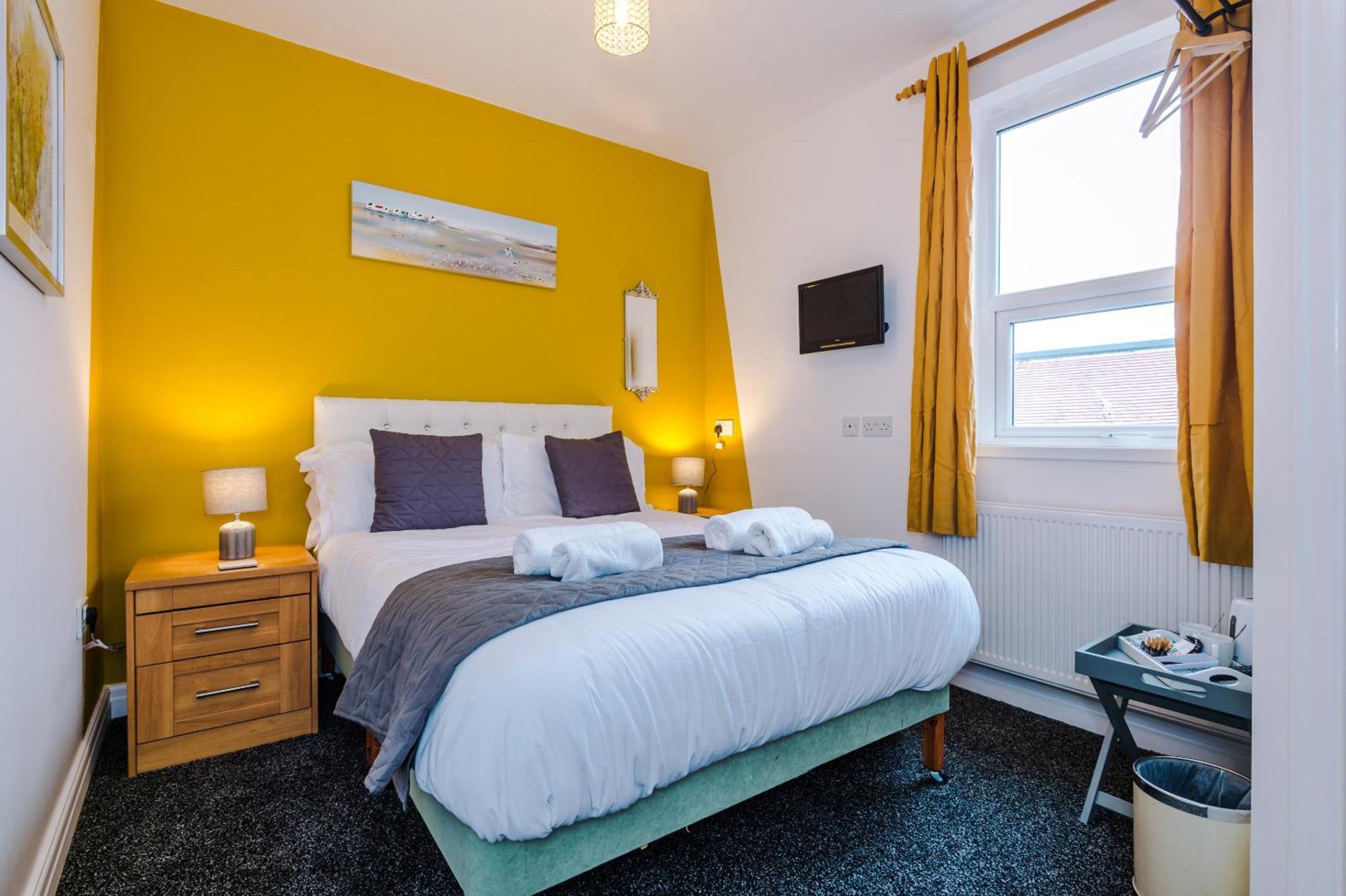 Pebbles Bed & Breakfast Blackpool