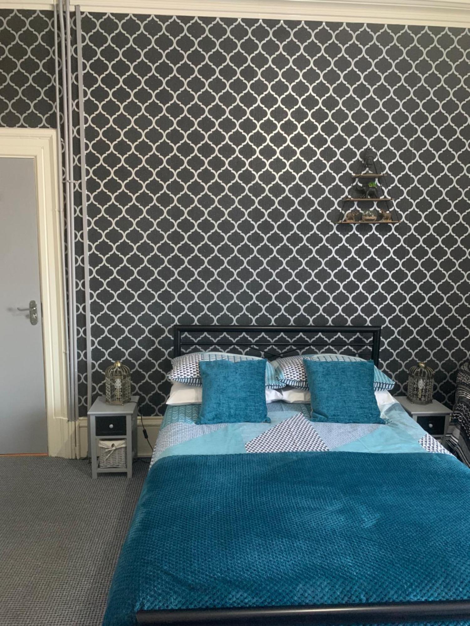 Hornby Villa- 4star B&b-couples & Families Only Guest house