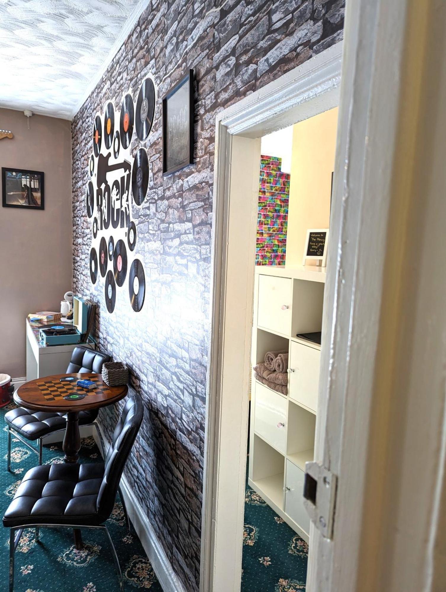 Bed & Breakfast The Mercury, - Over 21's Only Blackpool
