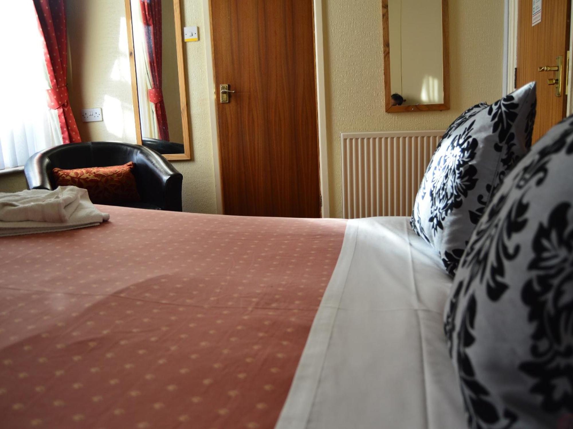 Oak Lea 3*