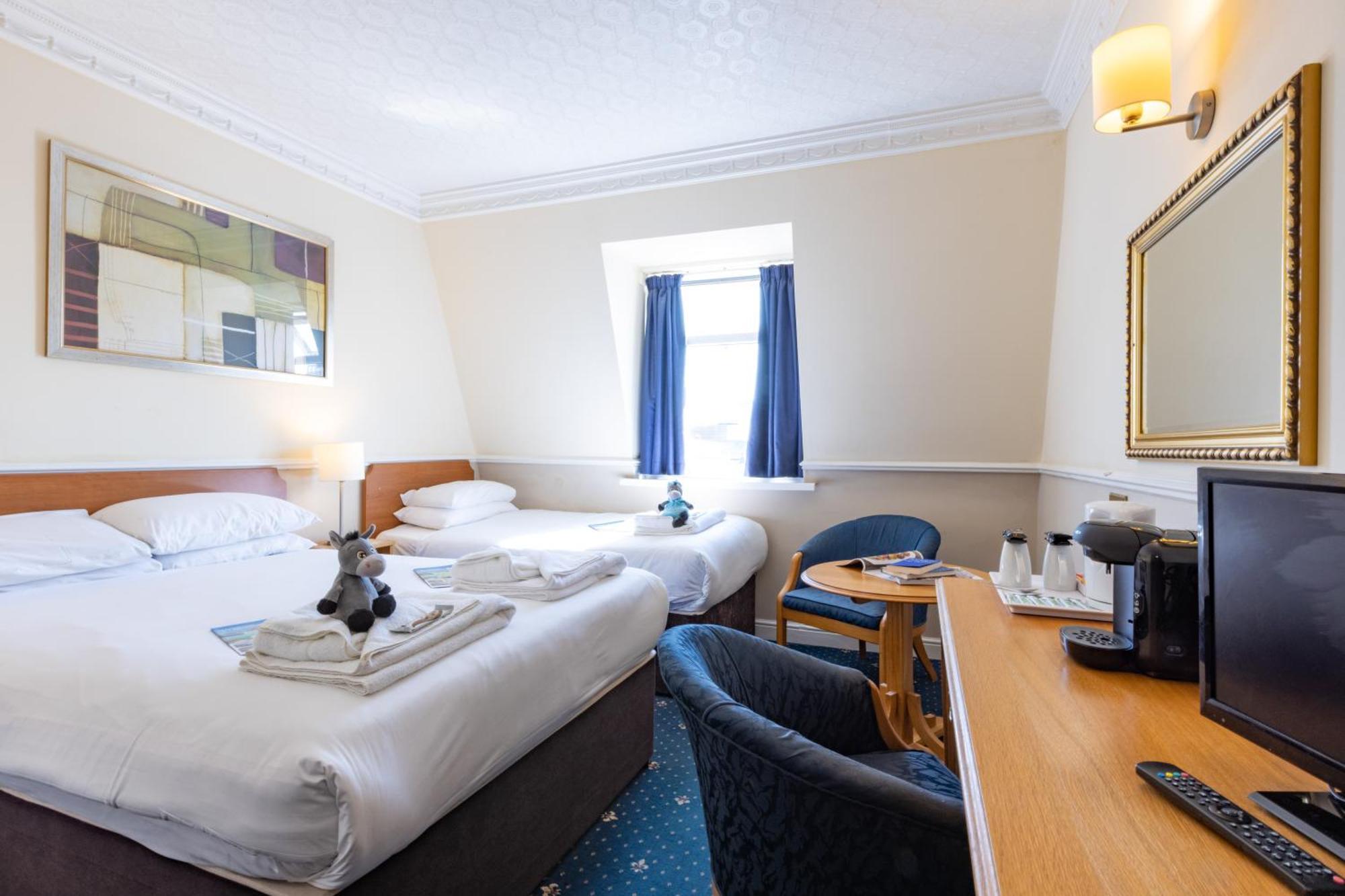 The Caledonian Tower 3* Blackpool