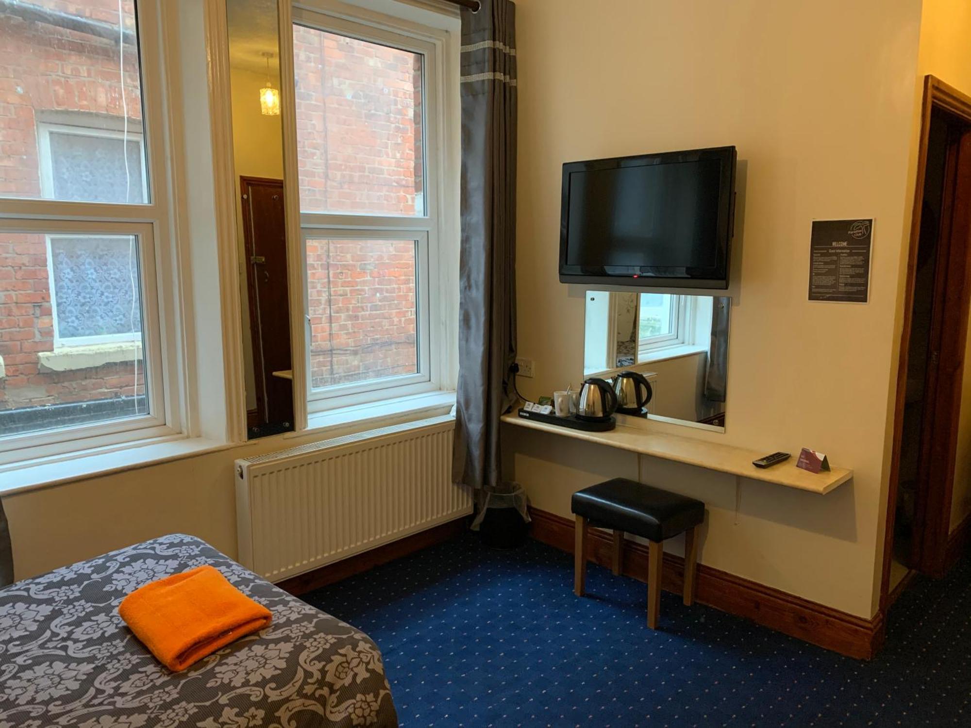 Hotel Tropics Blackpool