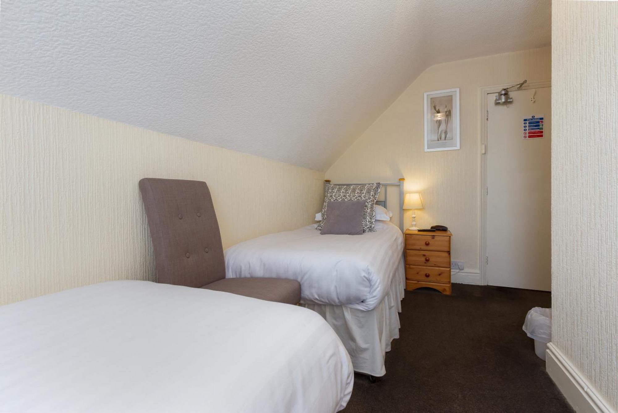 Guest house The Beechcliffe - Over 35's Only Blackpool