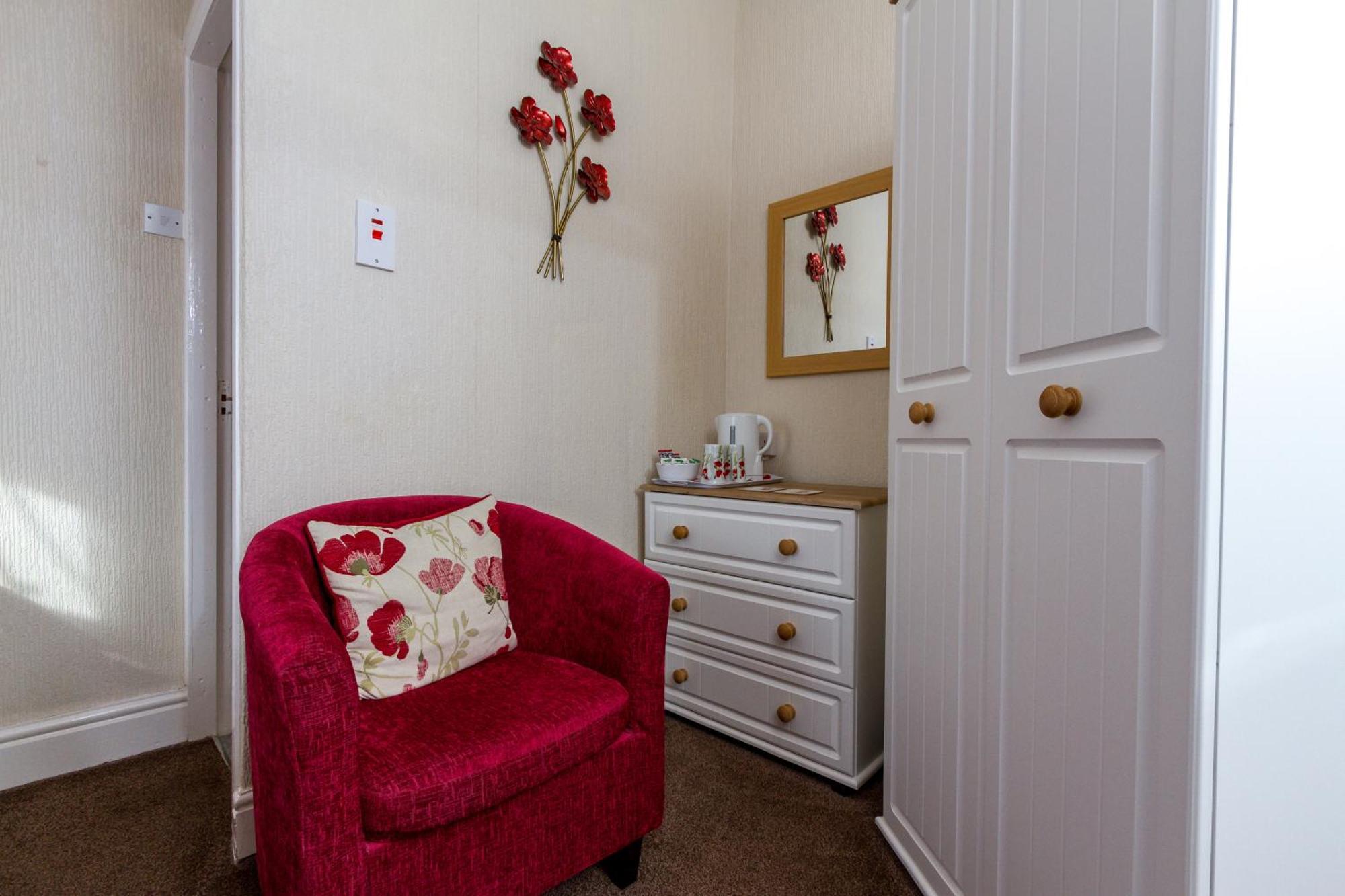 Guest house The Beechcliffe - Over 35's Only