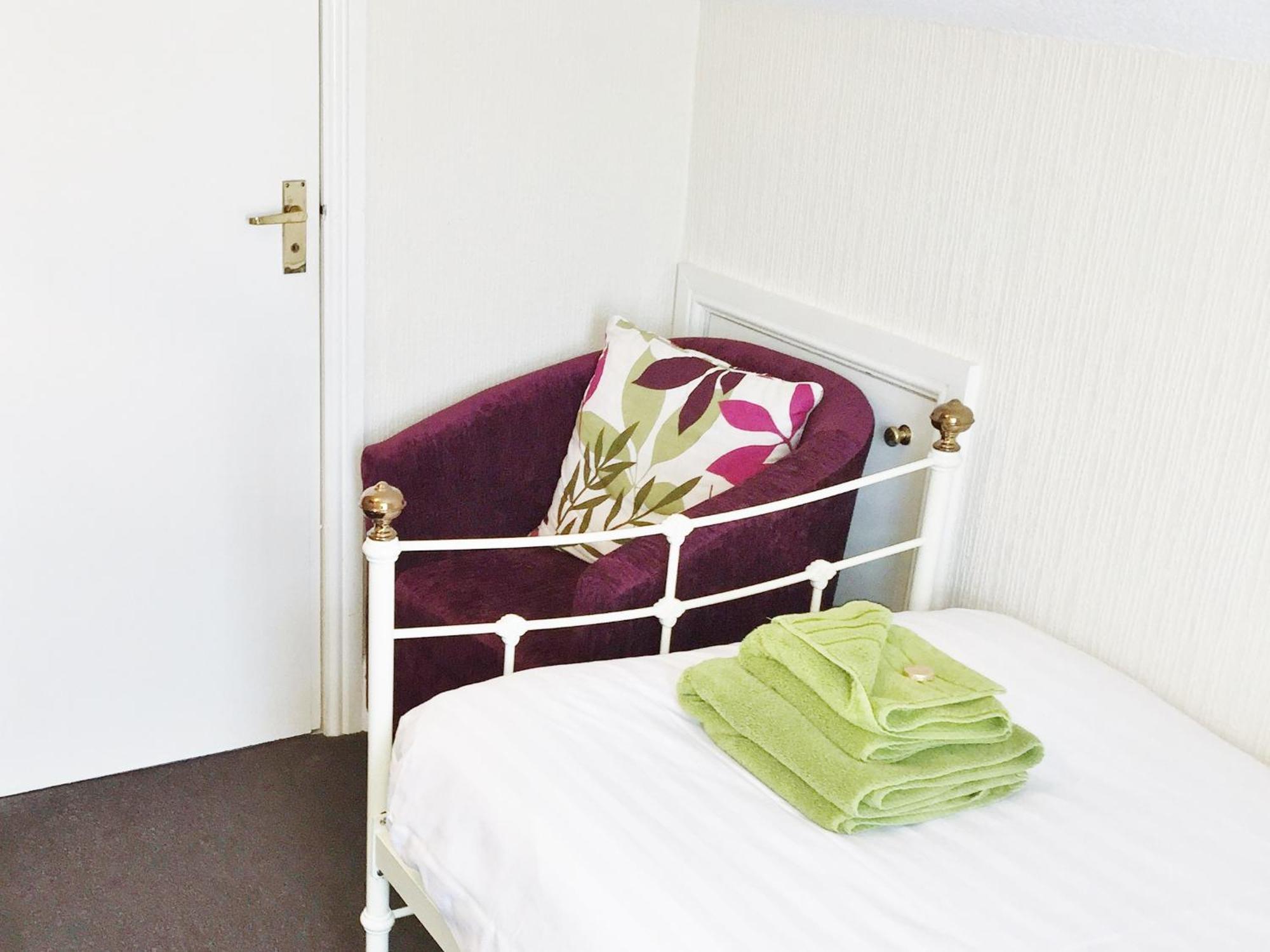 Guest house The Beechcliffe - Over 35's Only 3*