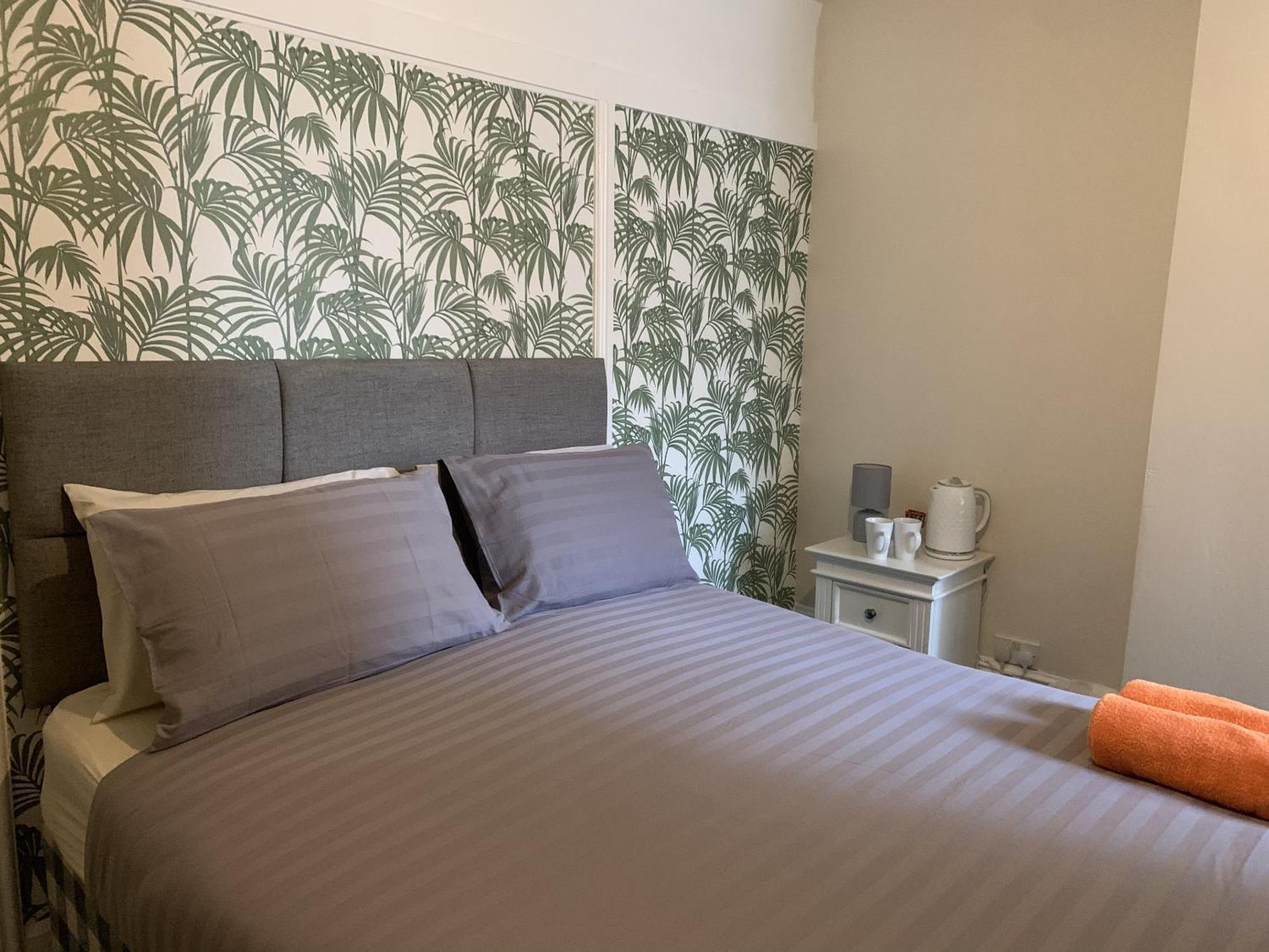 Hotel Tropics 3*