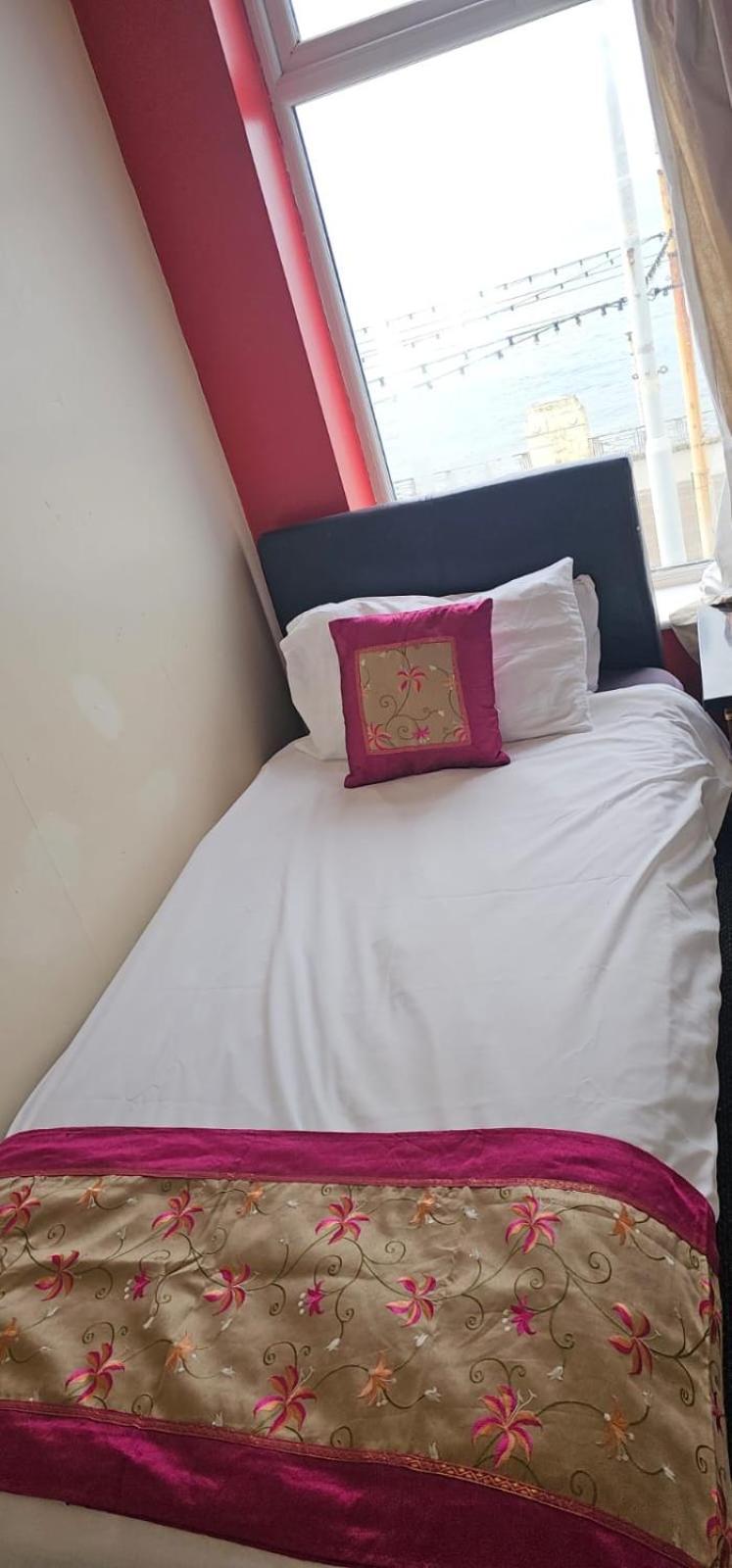 North Ocean 3* Blackpool