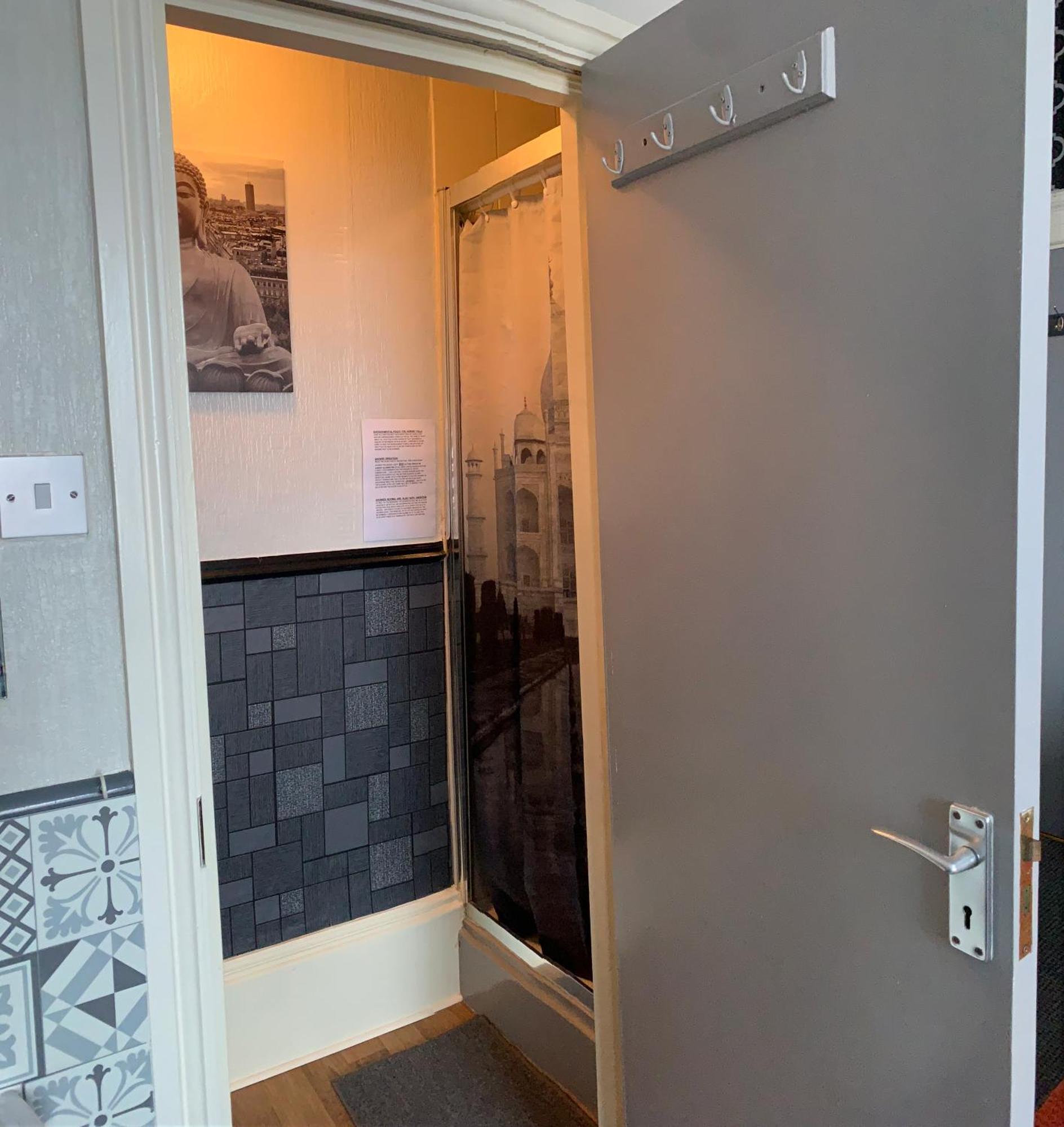 Guest house Hornby Villa- 4star B&b-couples & Families Only