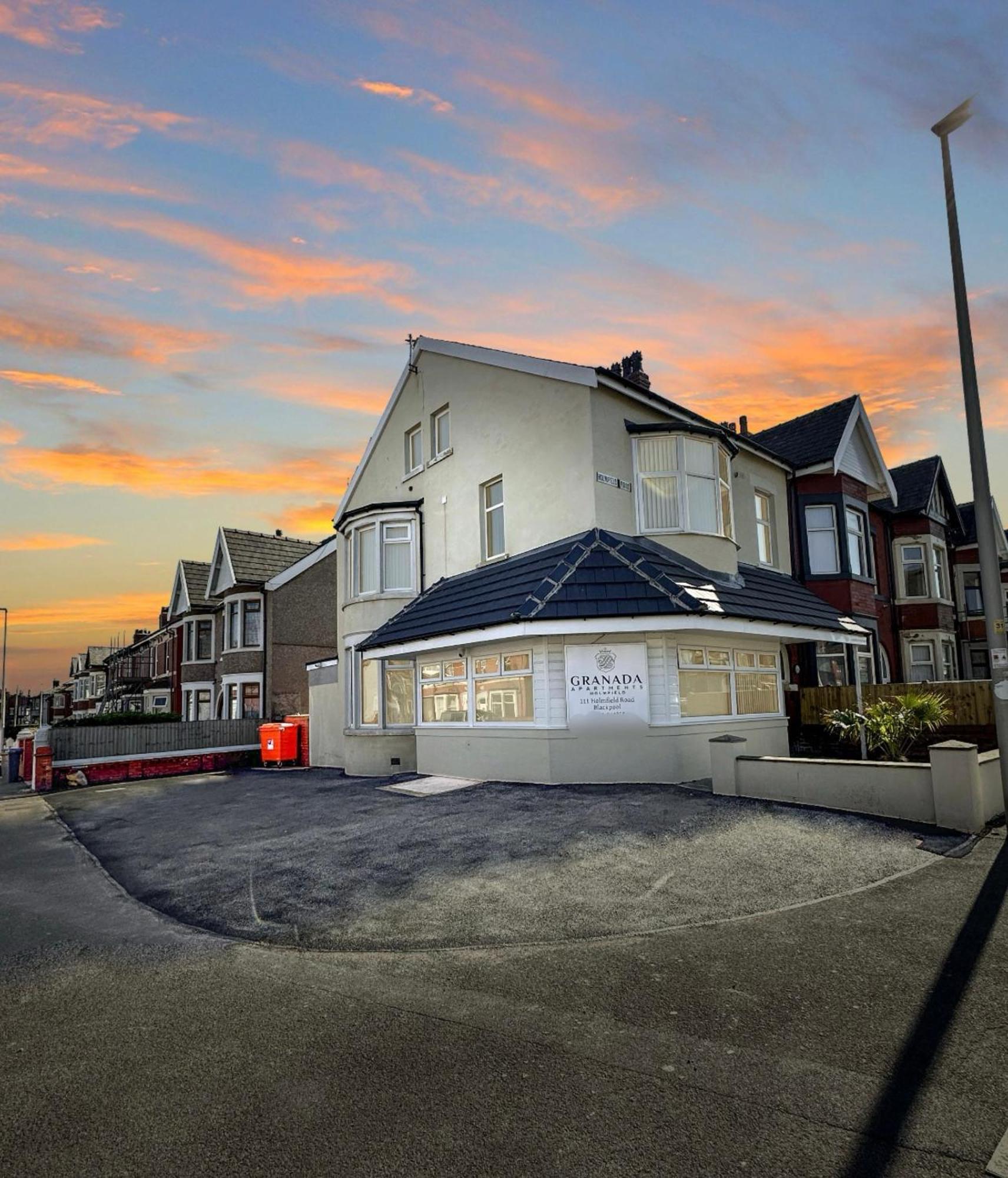 Granada Holmfield Rd *