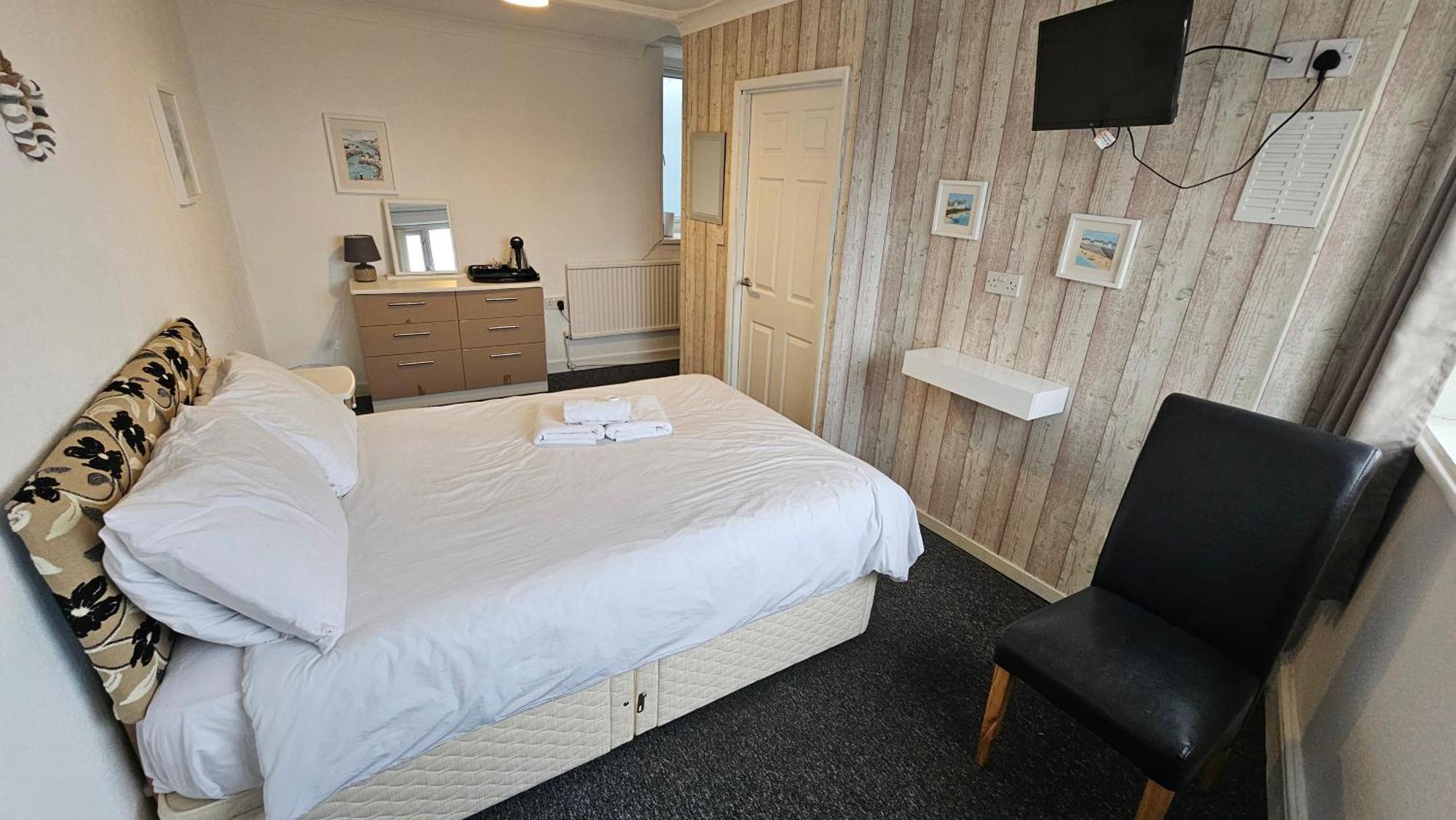 Bowies Lodge *