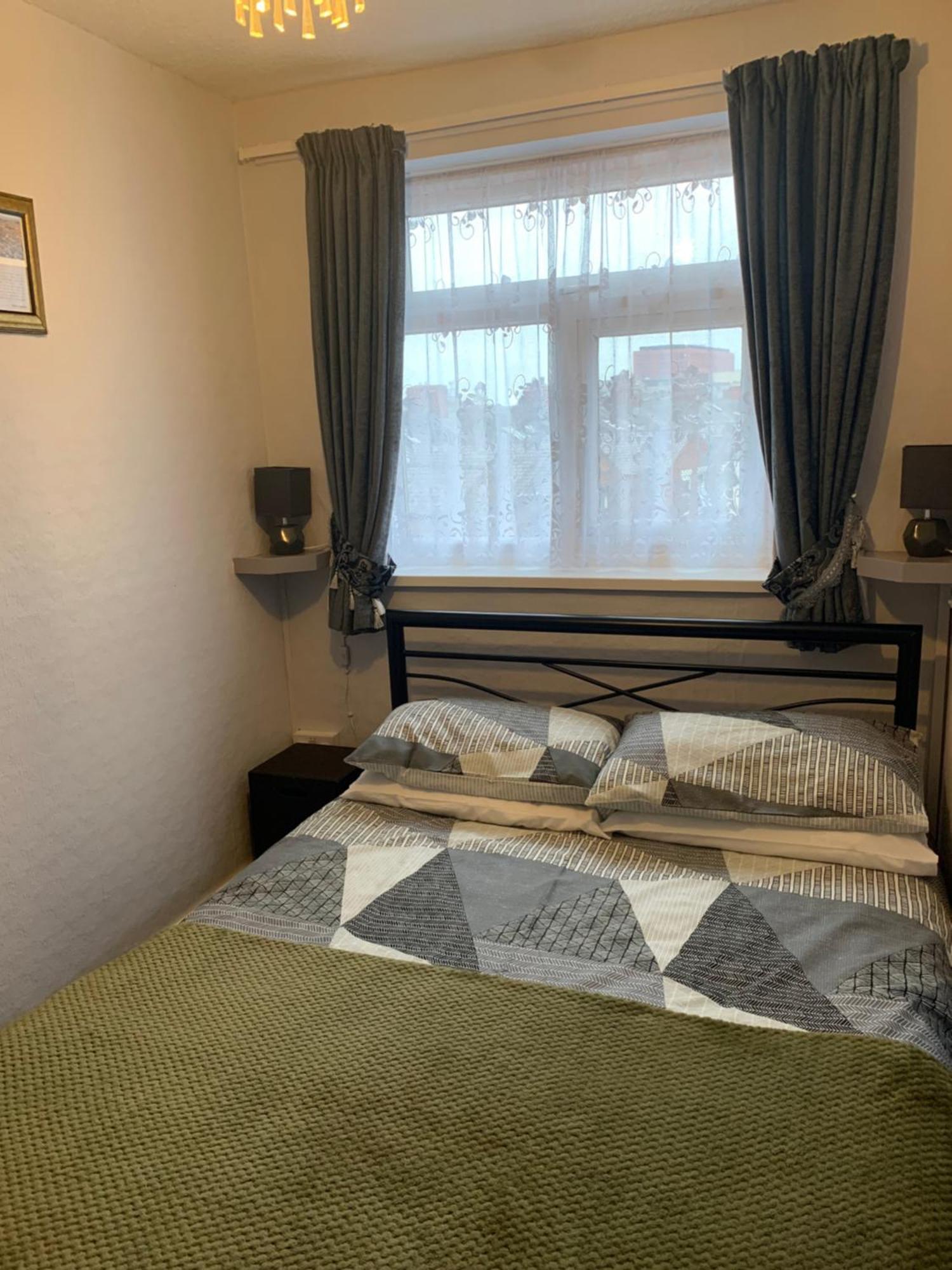 Guest house Hornby Villa- 4star B&b-couples & Families Only
