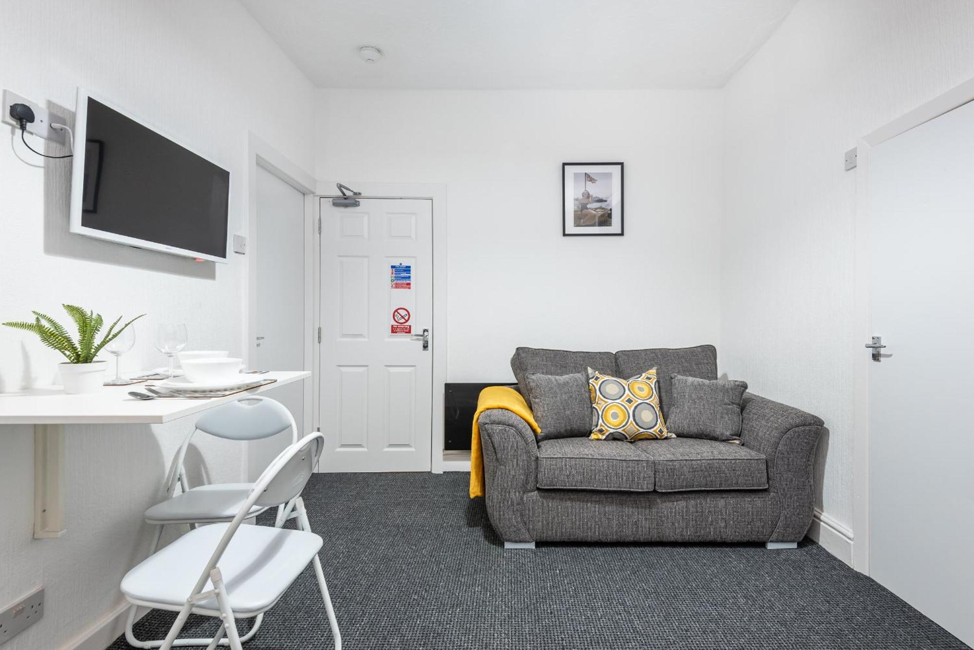 Velvet Coaster Apartment