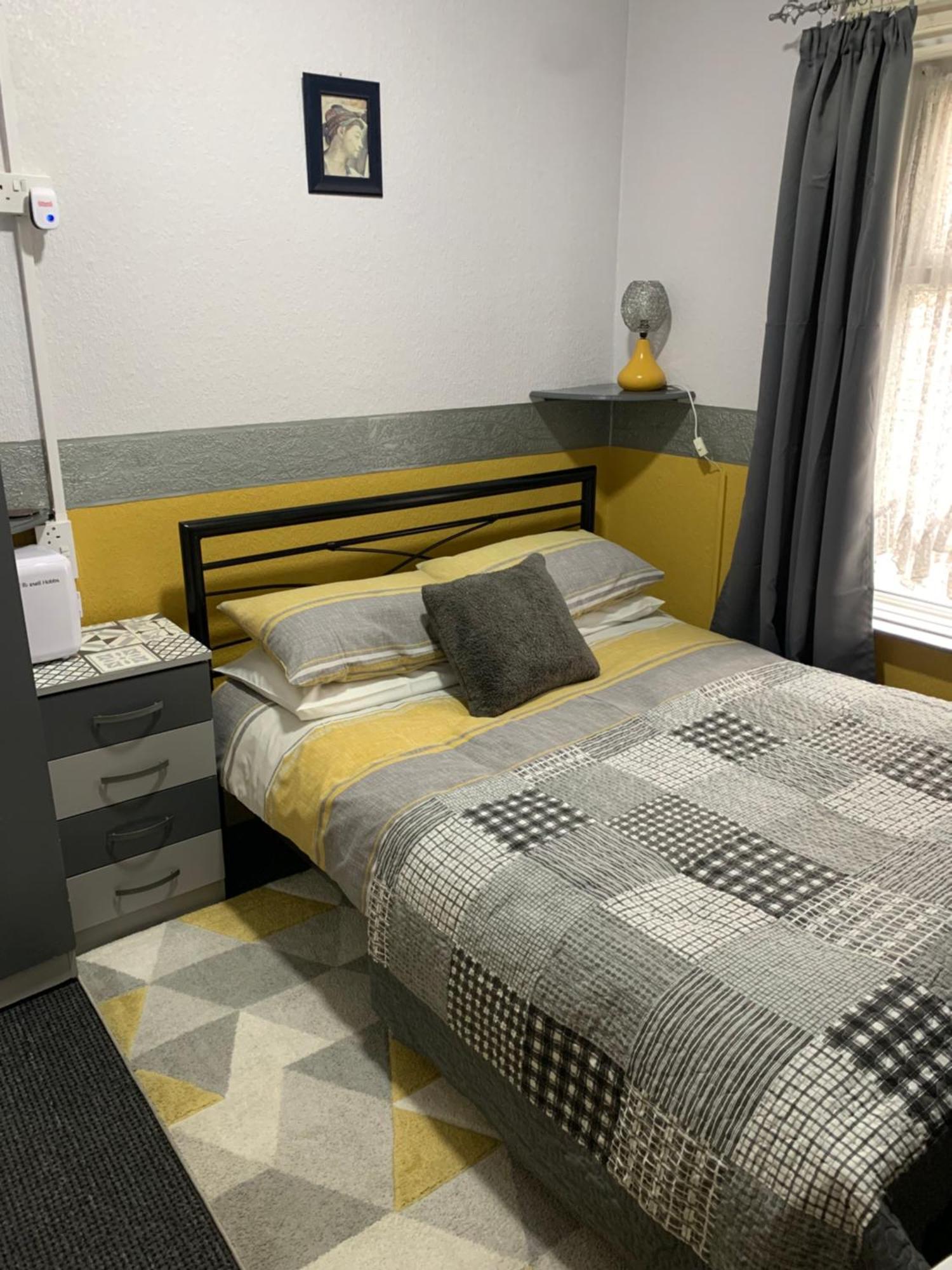 Hornby Villa- 4star B&b-couples & Families Only Guest house Blackpool