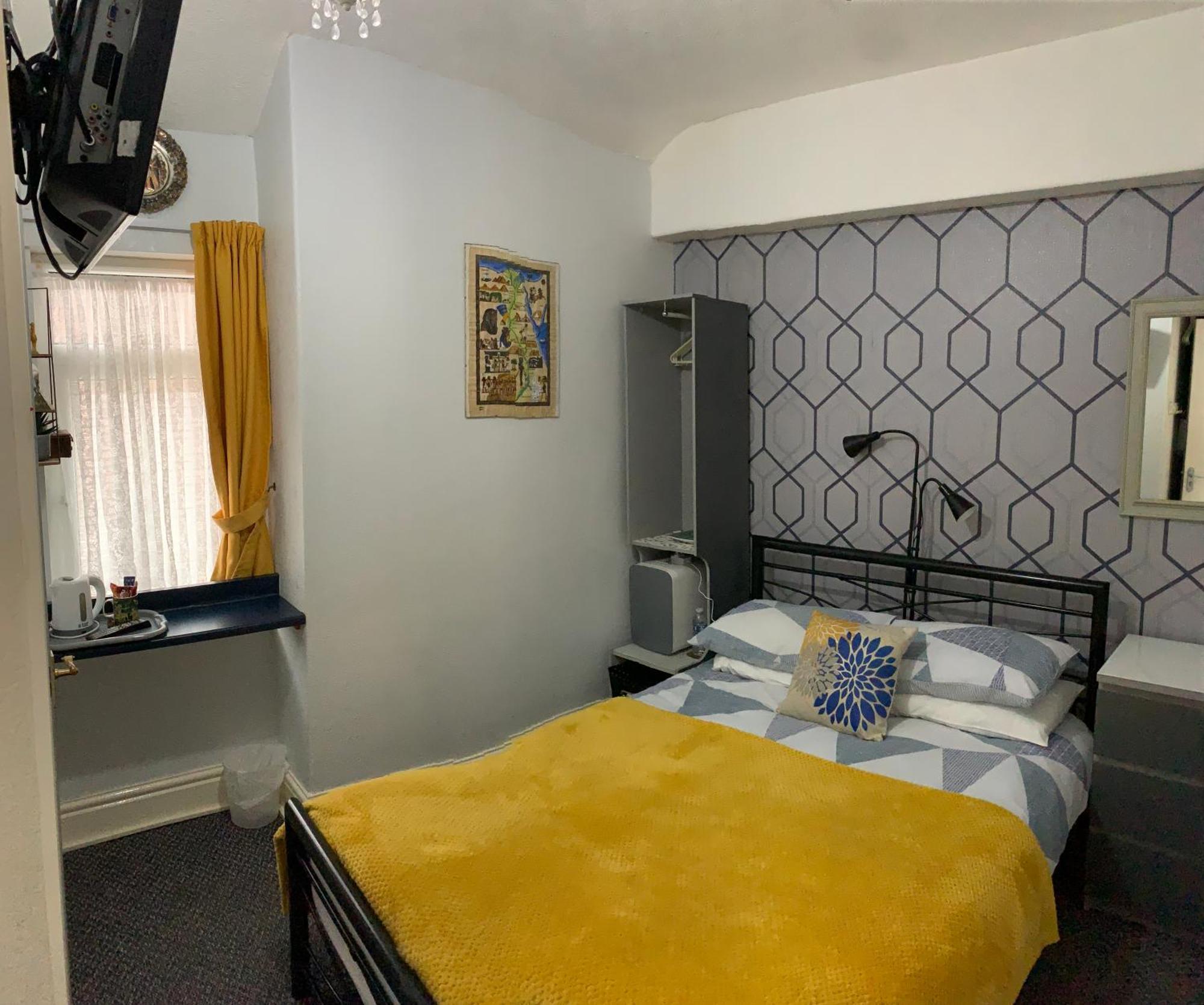 Guest house Hornby Villa- 4star B&b-couples & Families Only 4*
