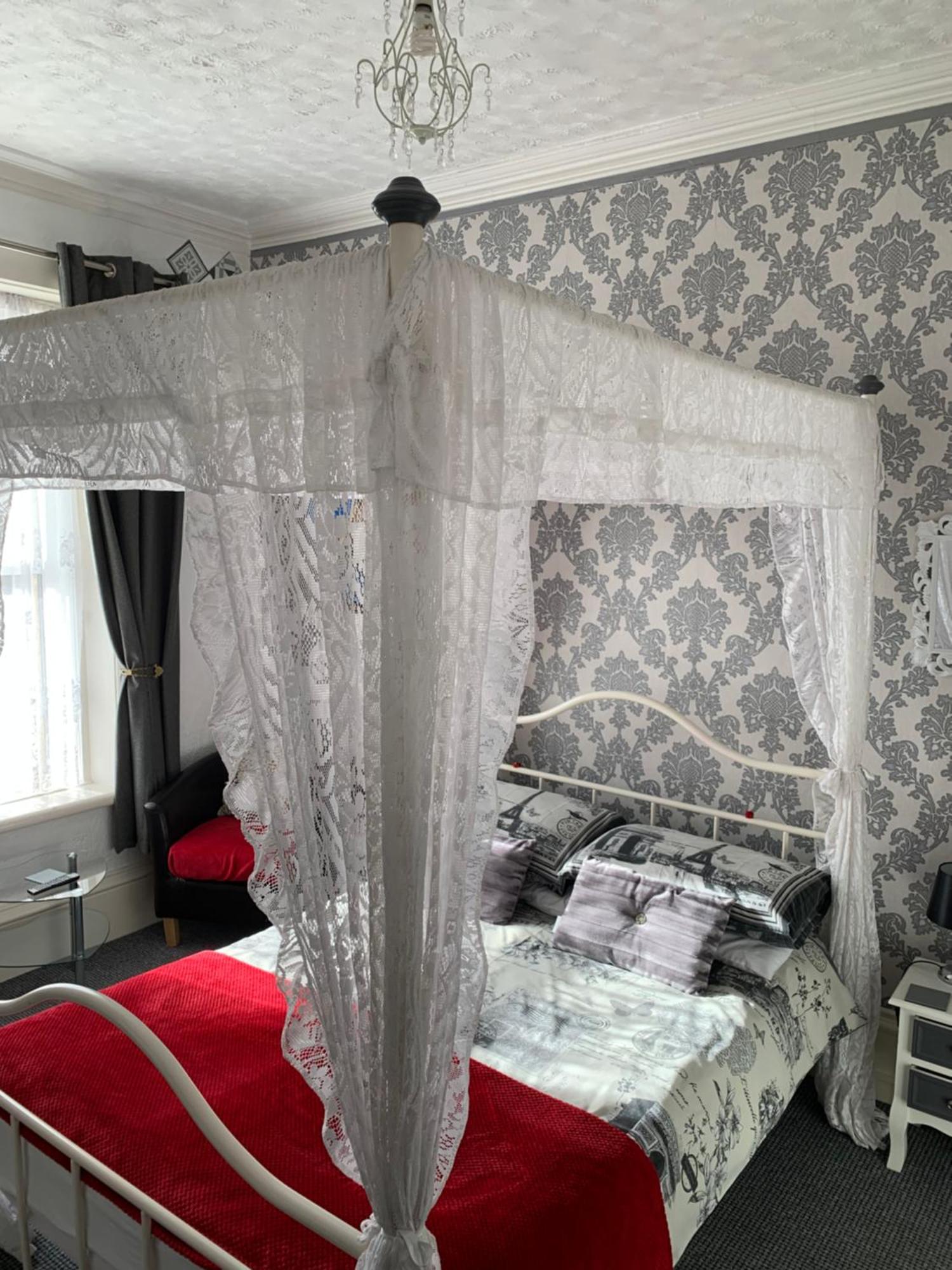 Guest house Hornby Villa- 4star B&b-couples & Families Only Blackpool