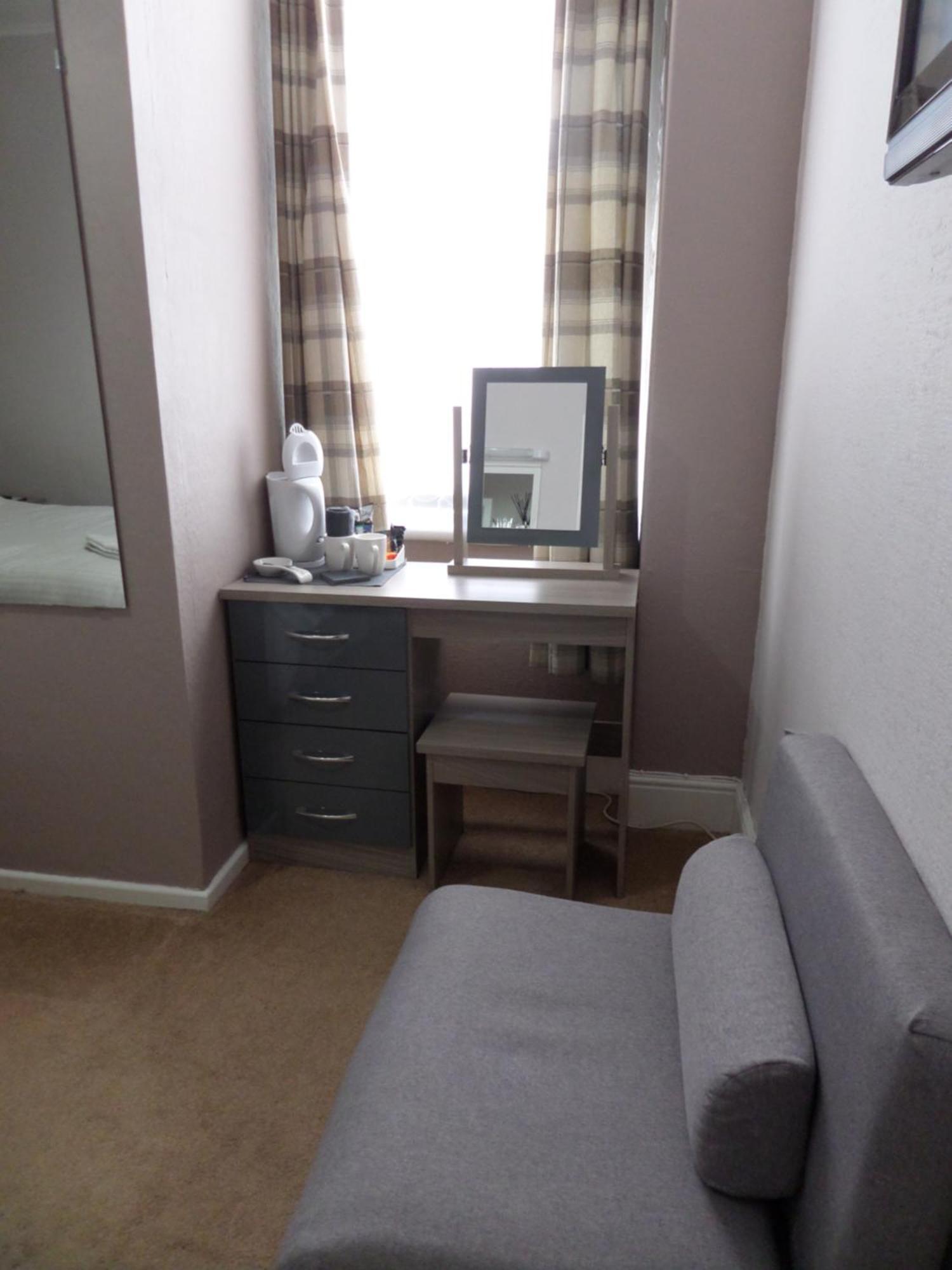 Nathans Bed & Breakfast Blackpool