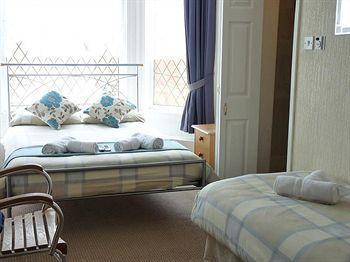 Hilbre Hotel 2*