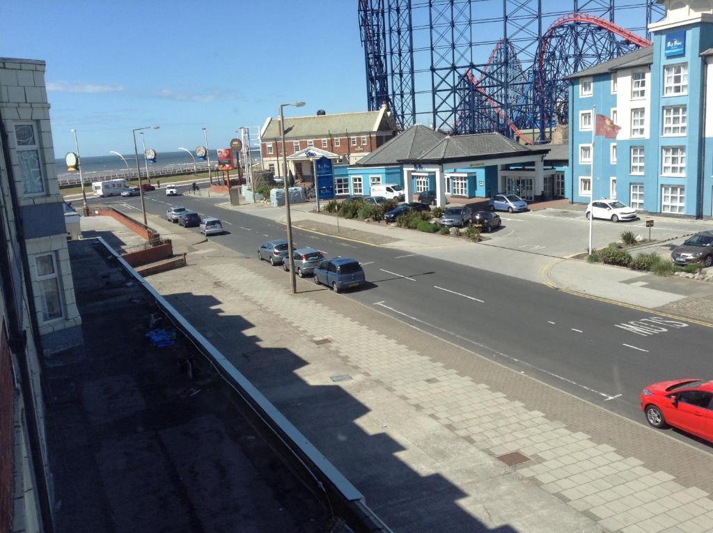 Delton 3* Blackpool