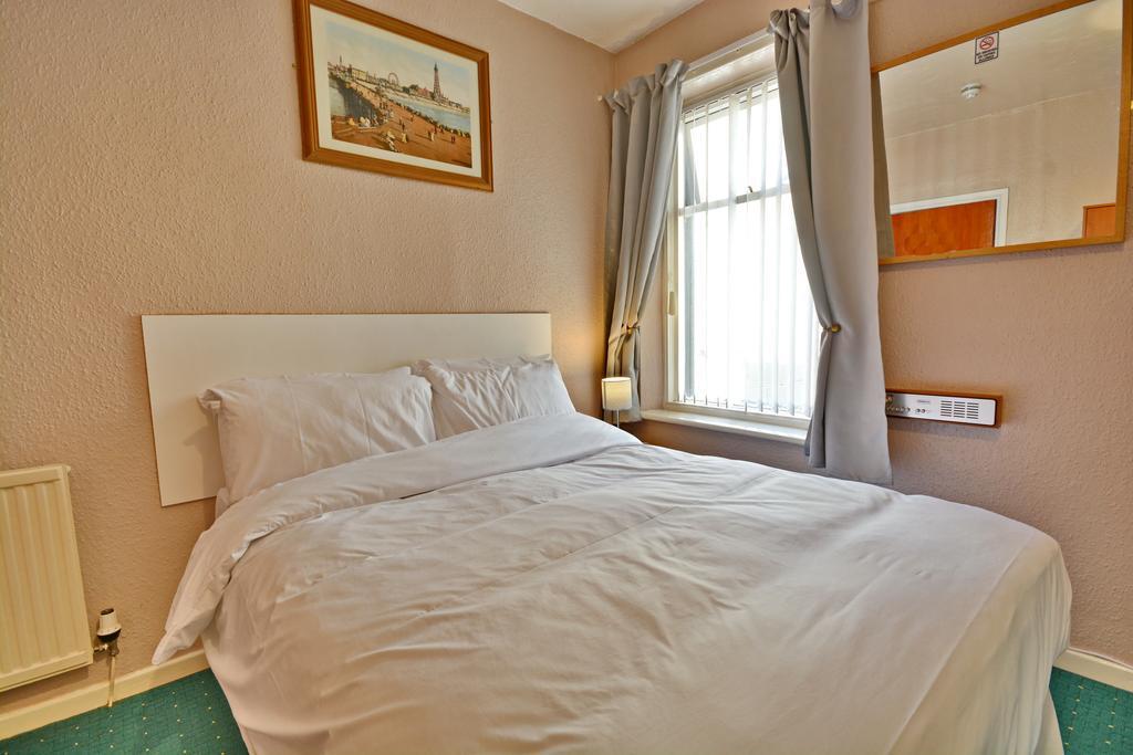 Royal Oakwell Hotel