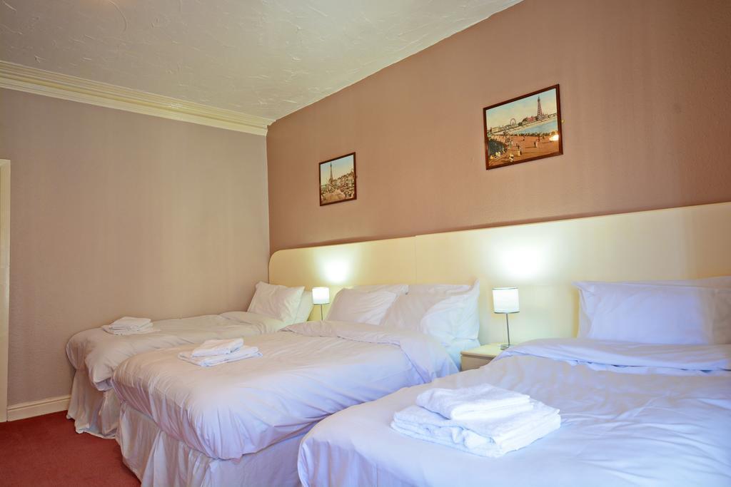 Royal Oakwell Hotel