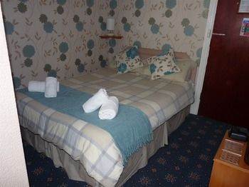 Hilbre Hotel 2*