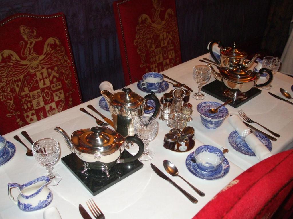 The Lonsdale Guest house 2*