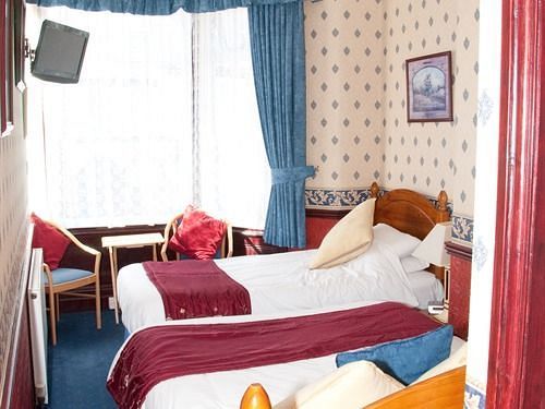 Hotel Adam & Eve 3*