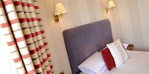 Claremont Hotel 3*