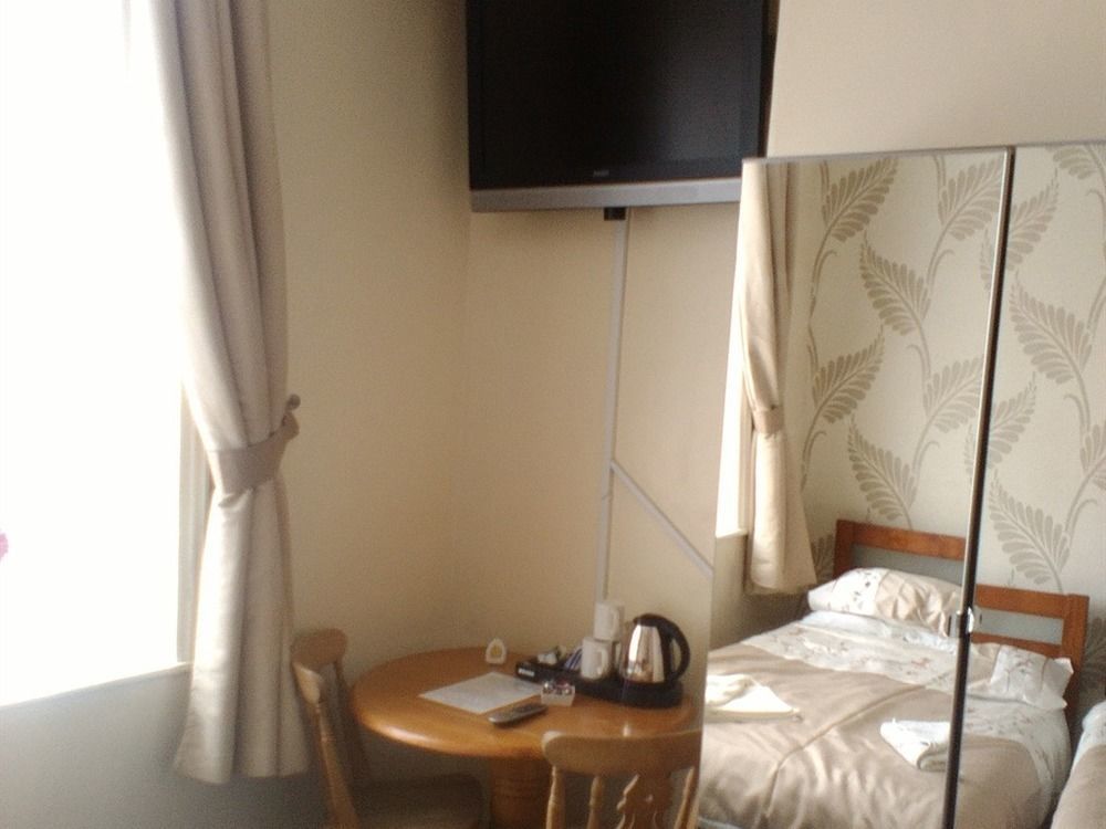 Tropics Hotel 3*