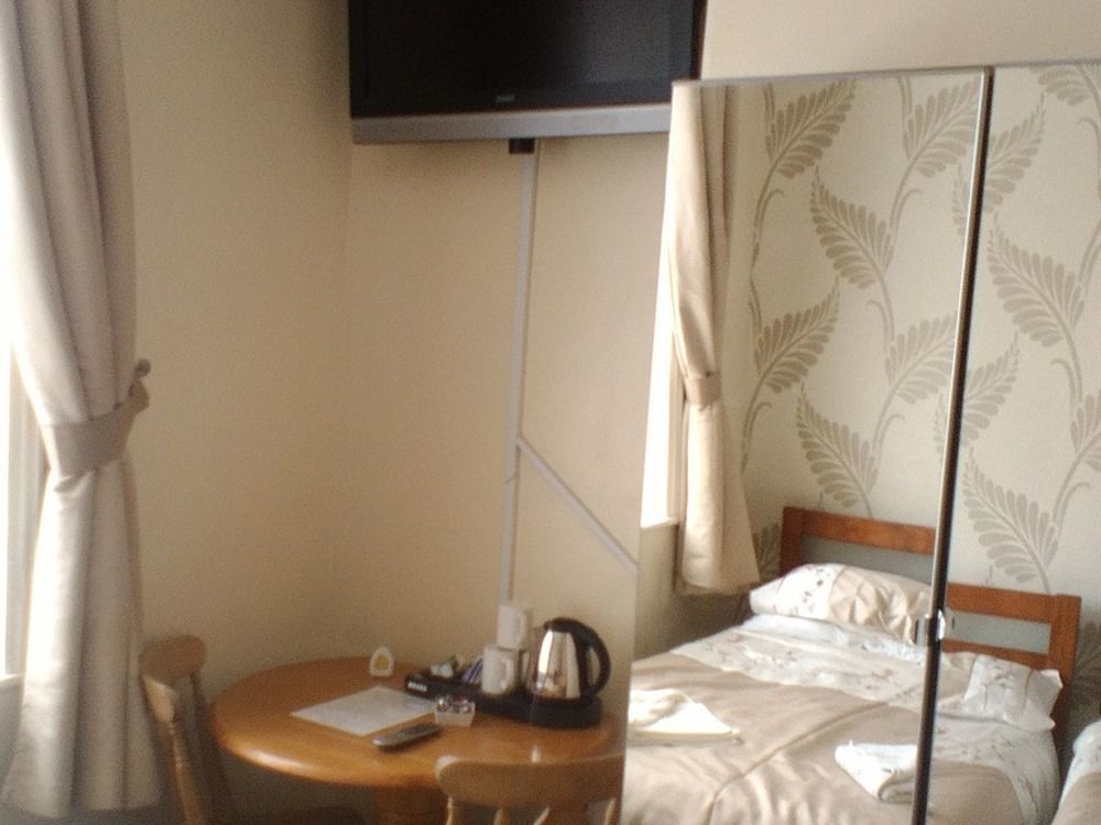 Hotel Tropics Blackpool