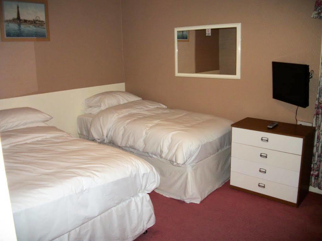 Royal Oakwell Hotel