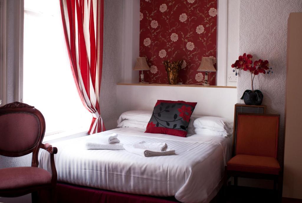 Hotel The Highfield Private 2*